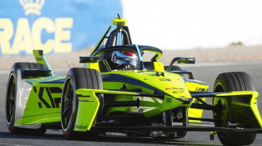 Monoplaza de Fórmula E compitiendo en el Circuito del Jarama en San Sebastián de los Reyes durante el Madrid E-Prix 2026