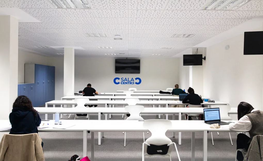 Formación gratuita para cajeros y reponedores en la Escuela de Comercio de Tres Cantos