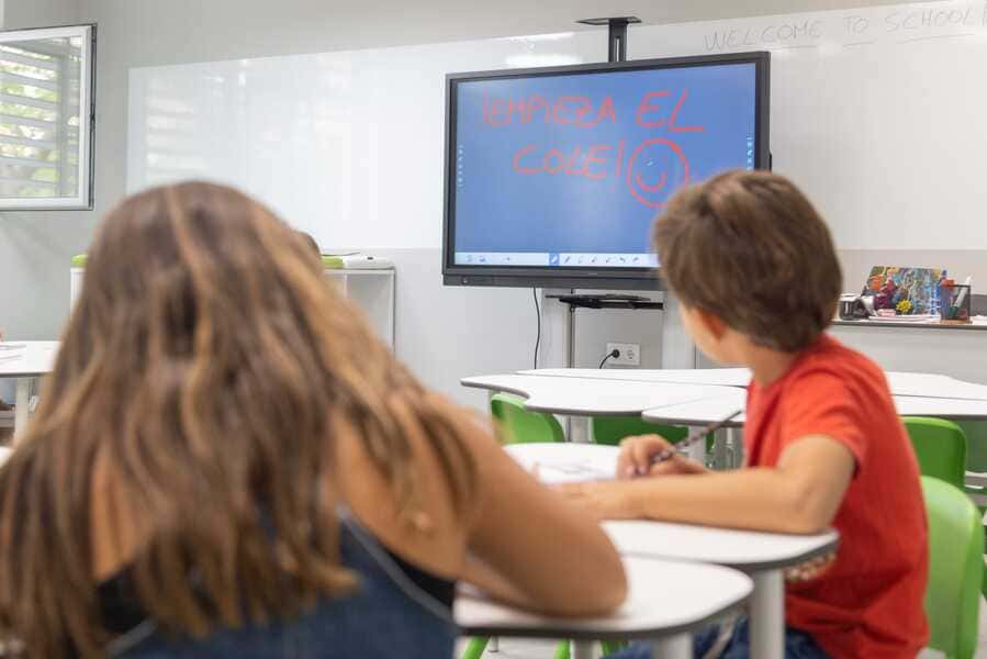 Ayudas a la escolarización 2026-2027 del Ayuntamiento de Tres Cantos