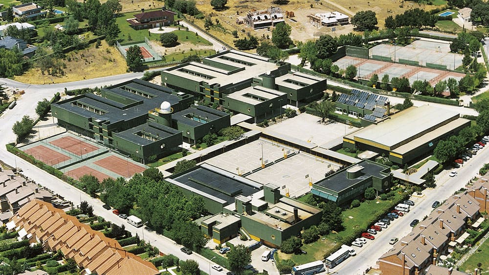 Colegio Internacional SEK Ciudalcampo de San Sebastián de los Reyes reconocido entre los 100 mejores colegios de España por Forbes 2026.