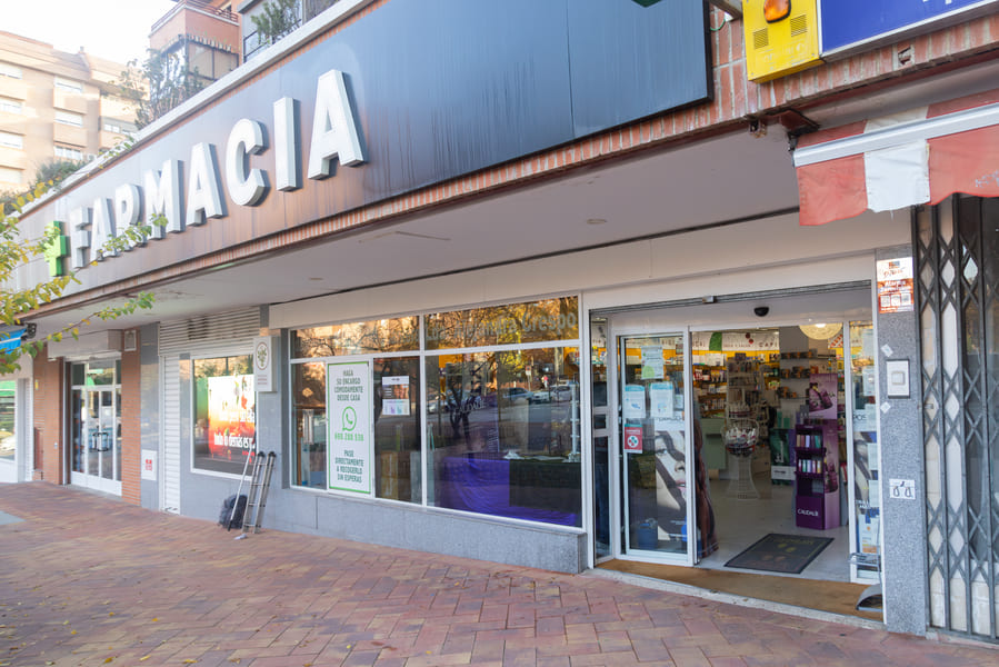 comercios seguros en Tres Cantos para que menores puedan llamar en caso de necesidad