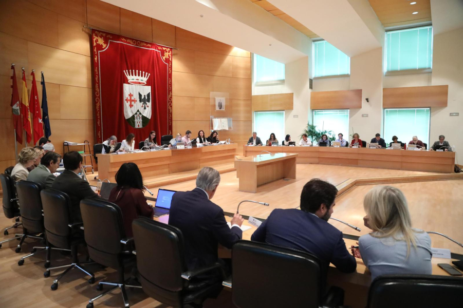 El Ayuntamiento de Alcobendas cede una parcela municipal a la Comunidad de Madrid para que construya una residencia y centro de día de mayores