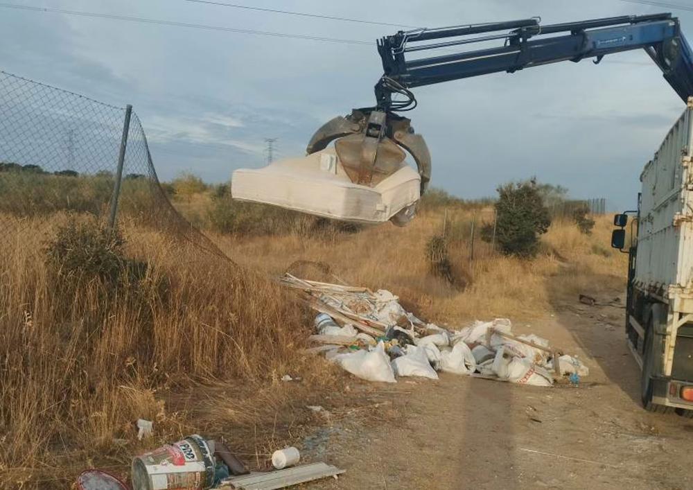 El Ayuntamiento de San Sebastián de los Reyes retiró en 2025 más de 37.000 kilos de vertidos ilegales