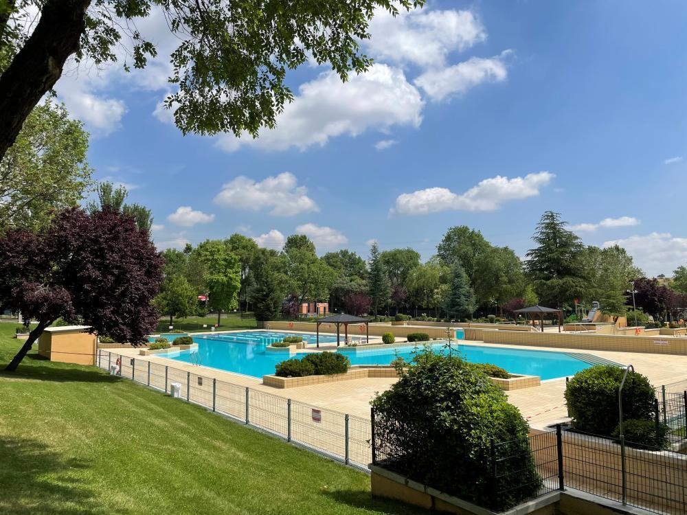 Las piscinas de verano del polideportivo Dehesa Boyal abren desde el sábado 30 de mayo