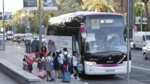 El Ayuntamiento de Alcobendas quiere volver a poner un servicio de trasporte escolar para ir a los institutos Giner de los Ríos y Aldebarán