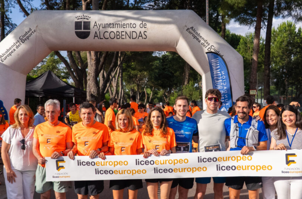 La VI Carrera Solidaria Liceo Europeo reúne a 600 participantes para escolarizar alumnos en Uganda