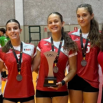 Tres jugadoras del Club Voleibol Sanse ganan la medalla de plata en el Campeonato de España por selecciones autonómicas