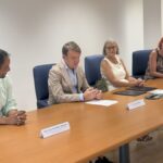 Tres Cantos renueva su compromiso con el pueblo saharaui con un convenio de 20.000 euros y da la bienvenida a tres niñas acogidas este verano