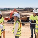 La Comunidad de Madrid ha visitado las obras de Cerro del Baile para comprobar las medidas para proteger a sus empleados frente a las elevadas temperaturas