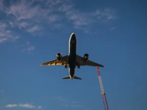 Más Madrid Sanse solicita al Ministerio de Transportes la reversión de la actual ruta de los aviones