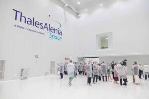 Presentación de las microcredenciales universitarias de la UAM en Tres Cantos para profesionales del sector aeroespacial.
