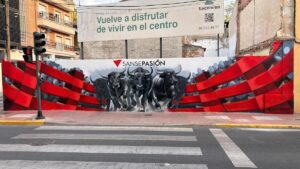 Nuevo mural del encierro de San Sebastián de los Reyes, obra de Sevi Tatto, situado entre la calle Postas y la calle Real