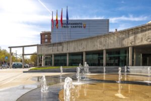 El Ayuntamiento de Tres Cantos se suma a la concentración convocada por la FEMP en apoyo y solidaridad con Ceuta