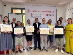 Siete trabajadores del obrador APAI de Fundación APADIS obtienen la acreditación oficial de sus competencias profesionales en pastelería