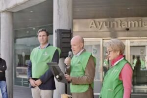 Acto de prevención del cáncer de mama en la Plaza del Ayuntamiento de Tres Cantos en octubre de 2026.