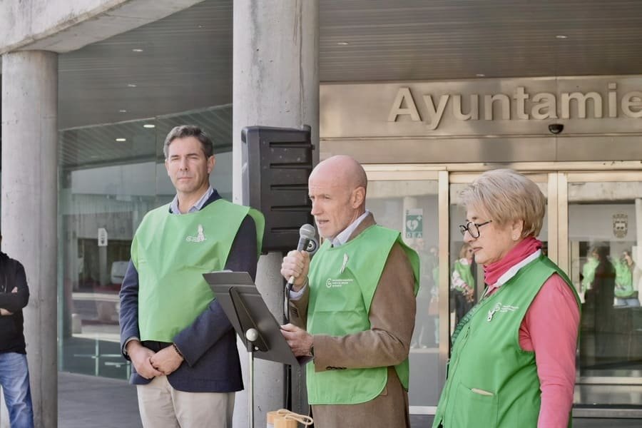 Acto de prevención del cáncer de mama en la Plaza del Ayuntamiento de Tres Cantos en octubre de 2026.