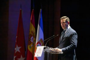 Gala celebrada el 1 de octubre de 2026 en el Teatro del Centro Cultural Adolfo Suárez para reconocer la trayectoria de seis personas mayores de Tres Cantos.