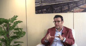 Carlos Solans Díaz analiza la deflactación del IRPF y el impacto de la inteligencia artificial en las empresas.