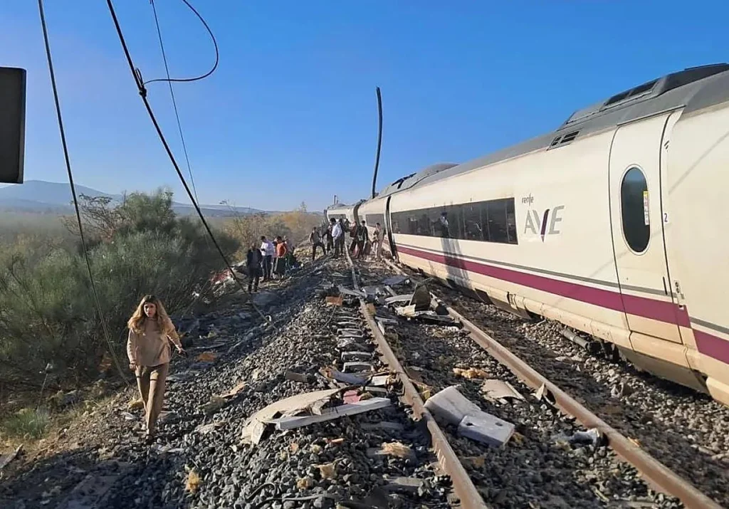 Los ayuntamientos de Sanse y Alcobendas convocan un minuto de silencio para este viernes por las víctimas del accidente ferroviario de Toledo